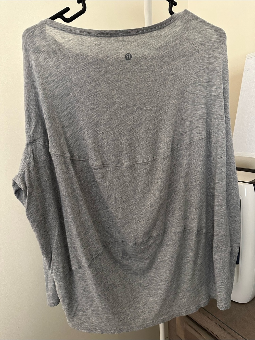 lululemon athletica Heather Gray Women's Lightweight Long-Sleeve Pullover